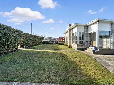 11 Queen Street, Campbell Town