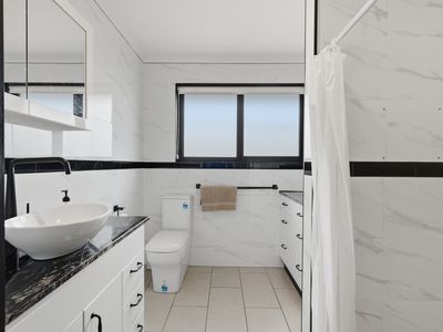 2 / 25 Walkers Avenue, Newnham