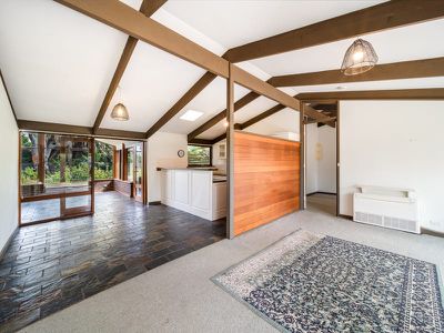 2 Boyd Crescent , West Lakes Shore