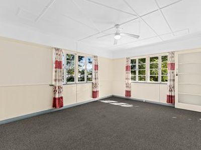 88 Manchester Terrace, Indooroopilly