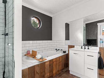 15 Travellers Drive, Travellers Rest