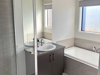 74 Delma Crescent, Seymour