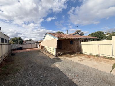 2A Kirwan Court, Hannans