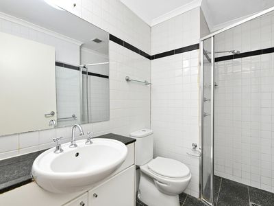 24 / 1 Dwyer Street, Chippendale