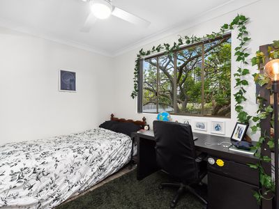 6 / 4 Augustus Street, Toowong