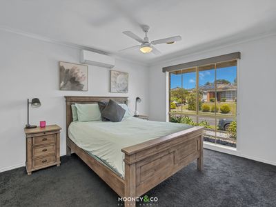 21 Hamilton Drive, Cranbourne North