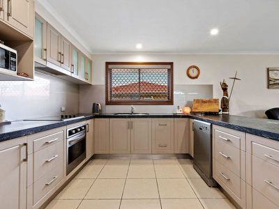 50 Parkway Drive, Mooloolaba