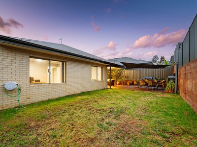 8 Claymore Place, Piara Waters