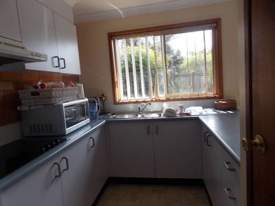 6 / 10 Albert Street, Ourimbah