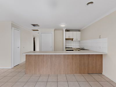 18 / 4 Paydon Way, Hampton Park