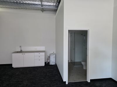 22 / 25 Val Reid Crescent, Hume