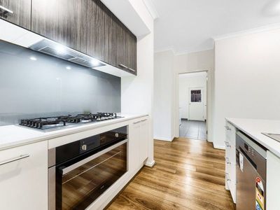 6 Harper Crescent, Cranbourne West