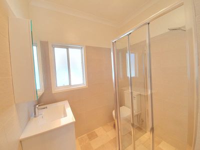 52 Tamplin Road, Guildford