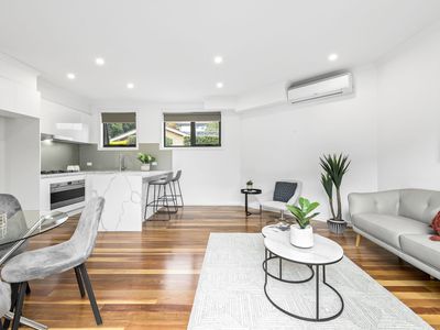 1 / 4 Fortune Street, Box Hill North