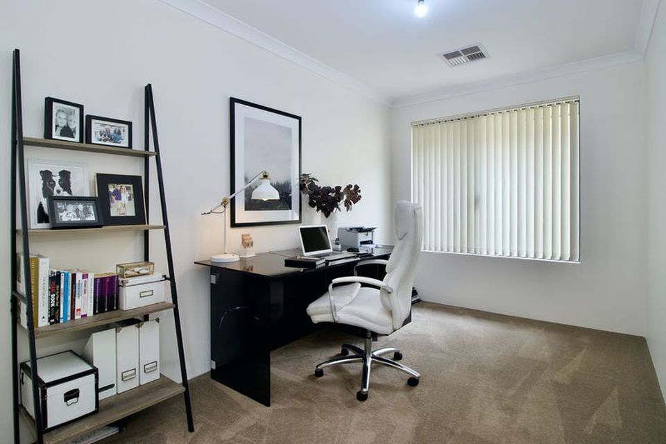 10 Whinhill Loop , Baldivis