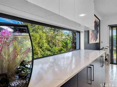 22 Mizen Place, Holland Park West