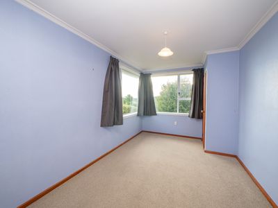 35 Columba Avenue, Calton Hill