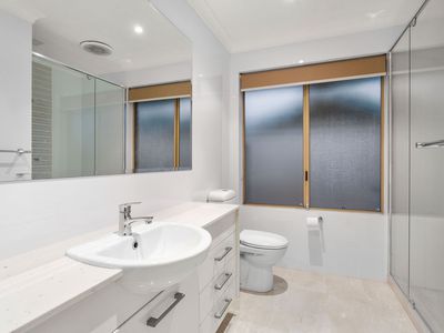 35 Hatherley Parade, Winthrop