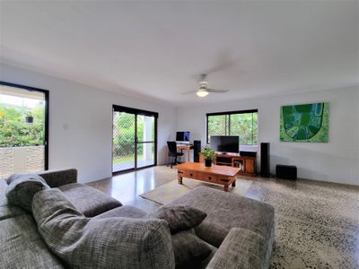 11 Alma Street, Atherton