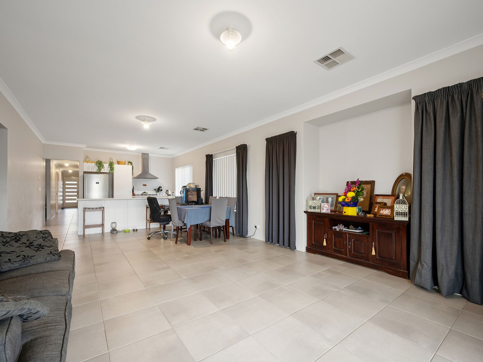 26 Calvera Gardens, Piara Waters