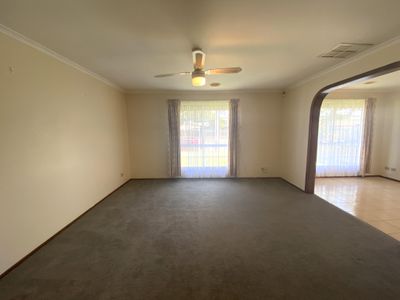 241 Shaws Road, Werribee