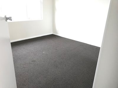 4 / 5 First Avenue, Warrawong