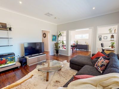 16 Brigalow Avenue, Dubbo