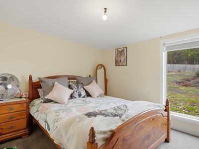 18 Crichton Road, Mount Seymour