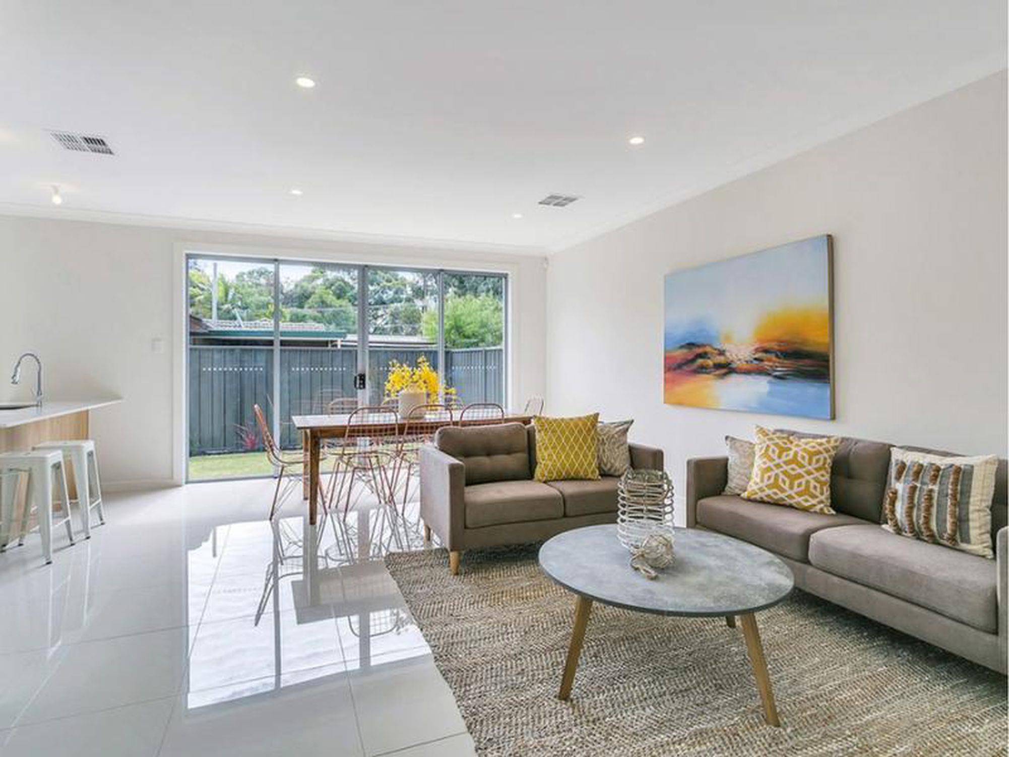 2B Gregory Avenue, Campbelltown