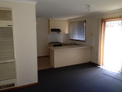 2 / 123 Parramatta Road, Werribee