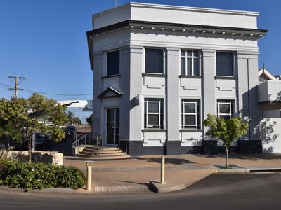 119 EAGLE STREET, Longreach