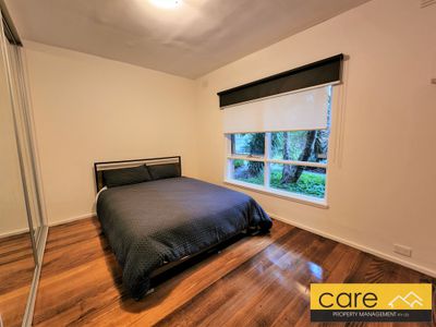 3 / 3 David Court, Cheltenham
