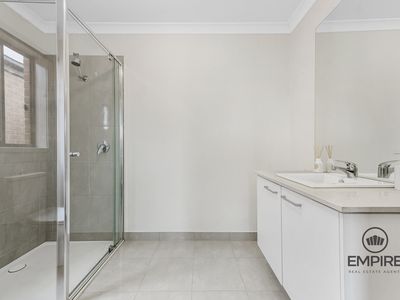 52 Chesney Circuit, Clyde