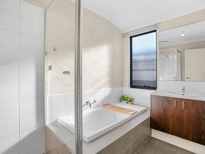 9 Kingcote Road, Baldivis