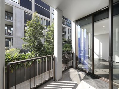 G03A / 72 Ascot Vale Road, Flemington