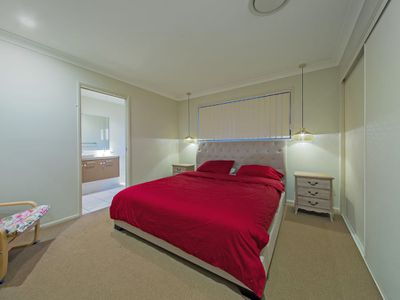 1 Demby Crescent, Wakerley