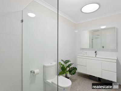 2 / 129 Edward Street, Osborne Park