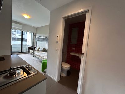 402 / 139 Bouverie Street, Carlton