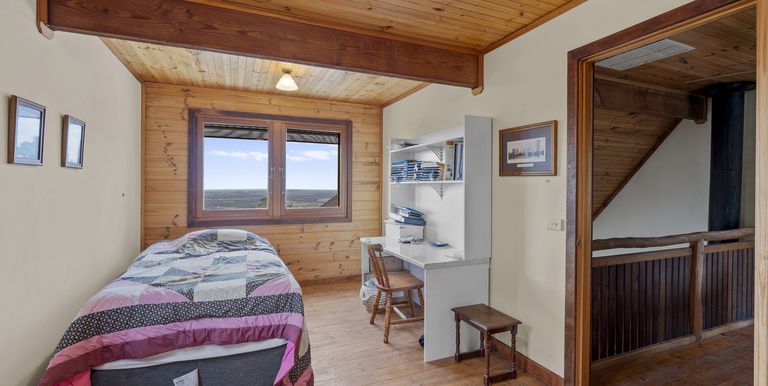 232 Gap Road , Longwood East