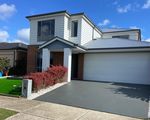 33 Burford Way, Cranbourne North