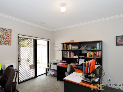1 / 62 McTavish Boulevard, Horsham