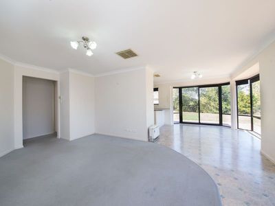 98 Twickenham Drive, Dubbo