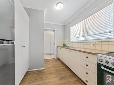 7 / 13 Lake Street, Budgewoi