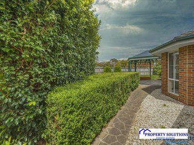 13 Treetop Court, Narre Warren South