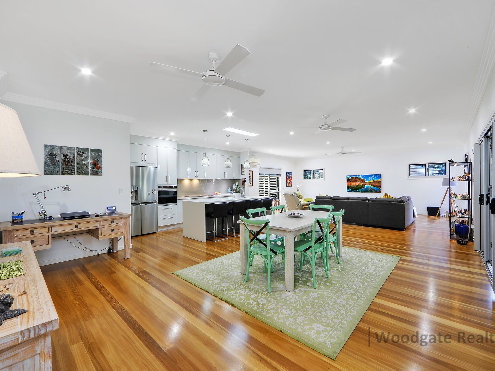 10 PAPERBARK COURT, Woodgate