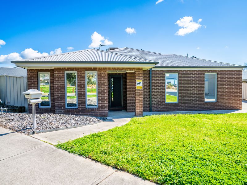 24 JACKA STREET, Wodonga