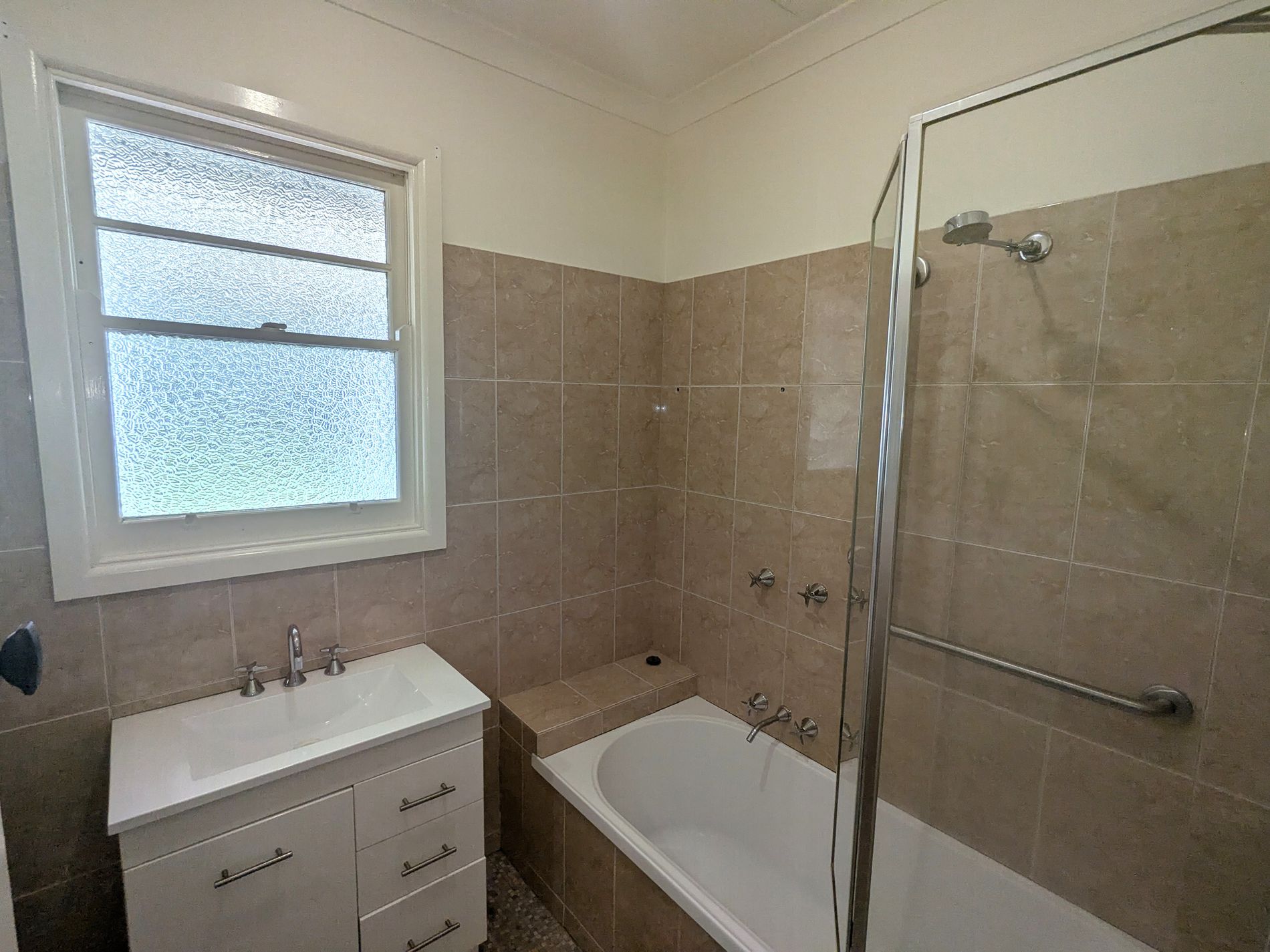 9 Cambridge Street, Belmont