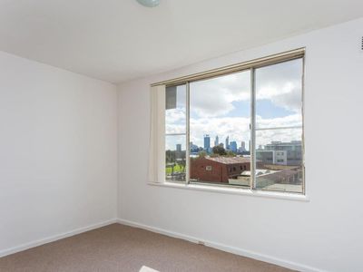 9 / 240 Mill Point Road, South Perth