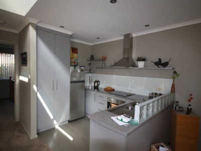 2 / 60A Dodgin Street, Wynyard