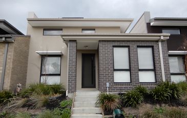 37 Fadden Mews, Officer